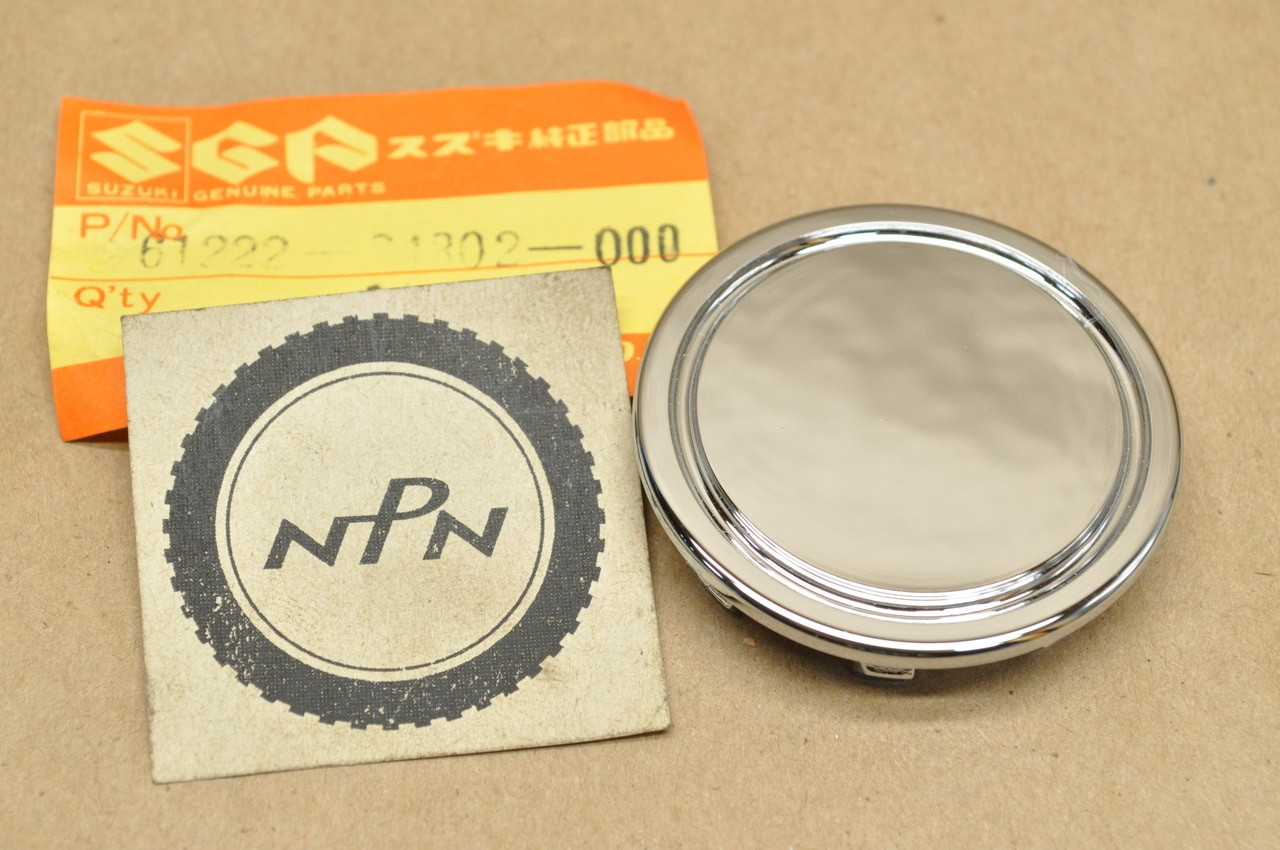 NOS Suzuki 1982-85 GS450 1981-84 GS650 Katana Rear Swingarm Cap 61222-34302