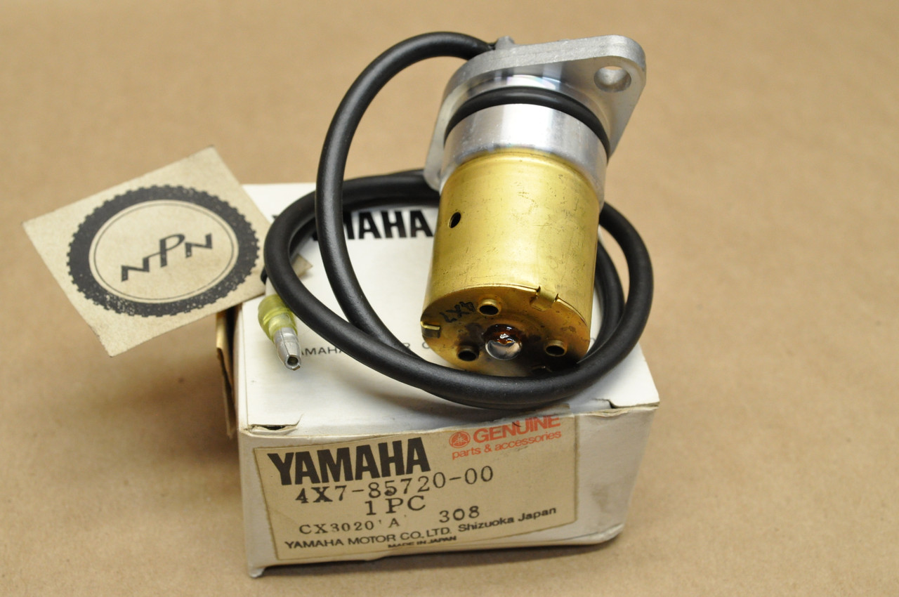 YAMAHA REV100（ジャンク） Yamaha REV100 Digital Reverberator Reverb Rack Effects Digital