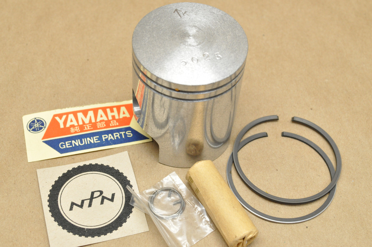 NOS Yamaha 1970-71 HT1 .25 Oversize Piston Ring Pin Clip Kit 50.25mm 276-11635-00