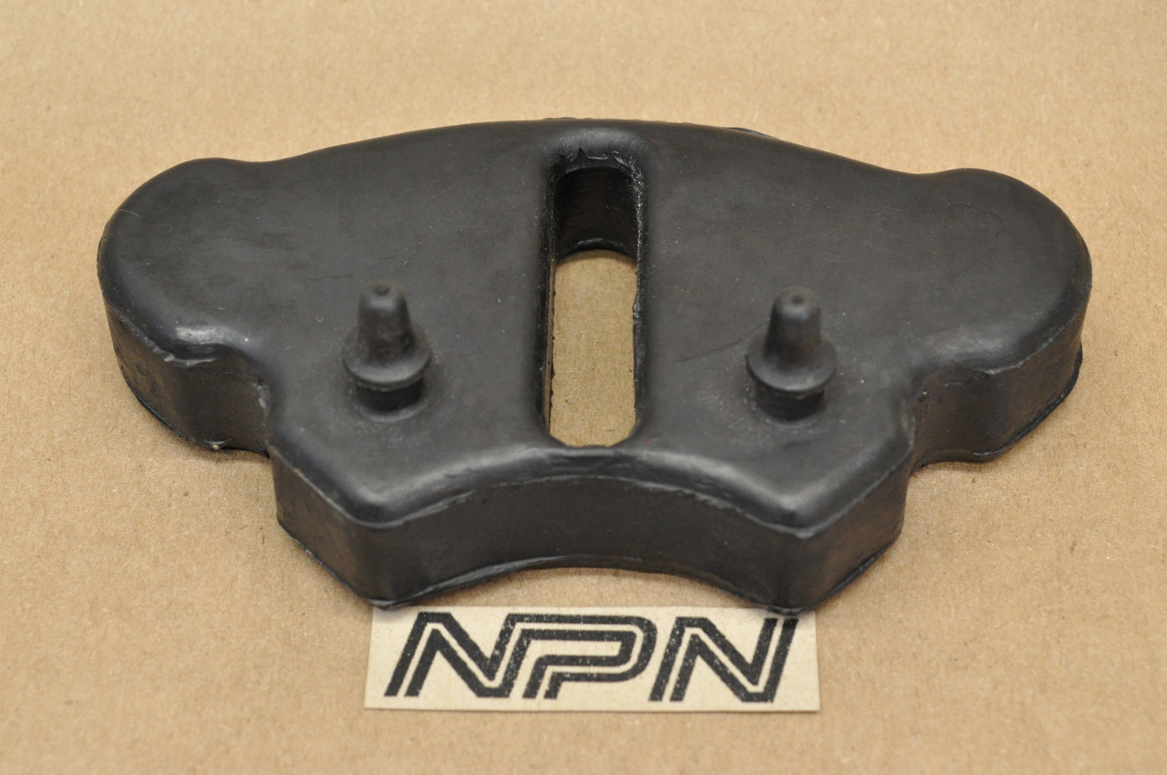 NOS Honda CA72 CA77 Rear Wheel Hub Rubber Damper 41241-259-000