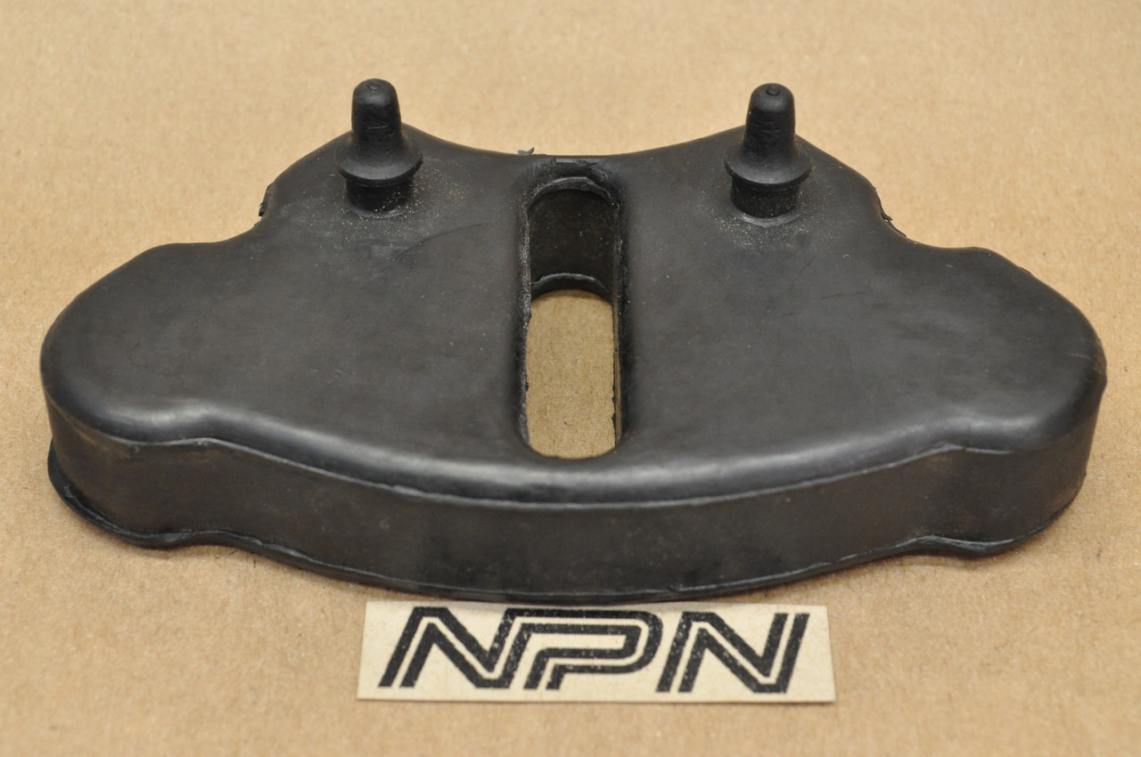 NOS Honda CA72 CA77 Rear Wheel Hub Rubber Damper 41241-259-000