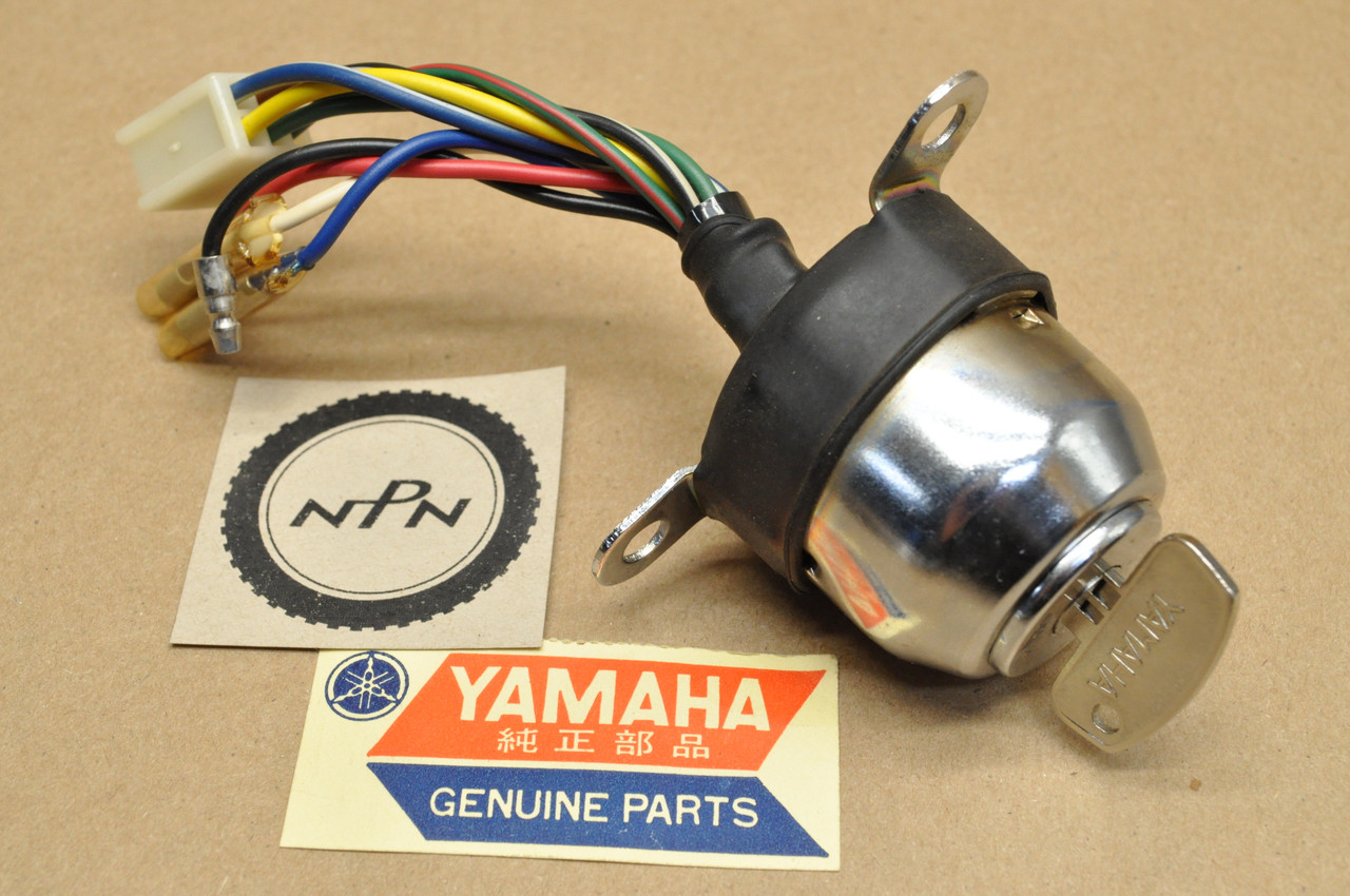 NOS Yamaha 1969-70 DT1 1970-71 HT1 RT1 Main Ignition Switch & Key 233-82508-20