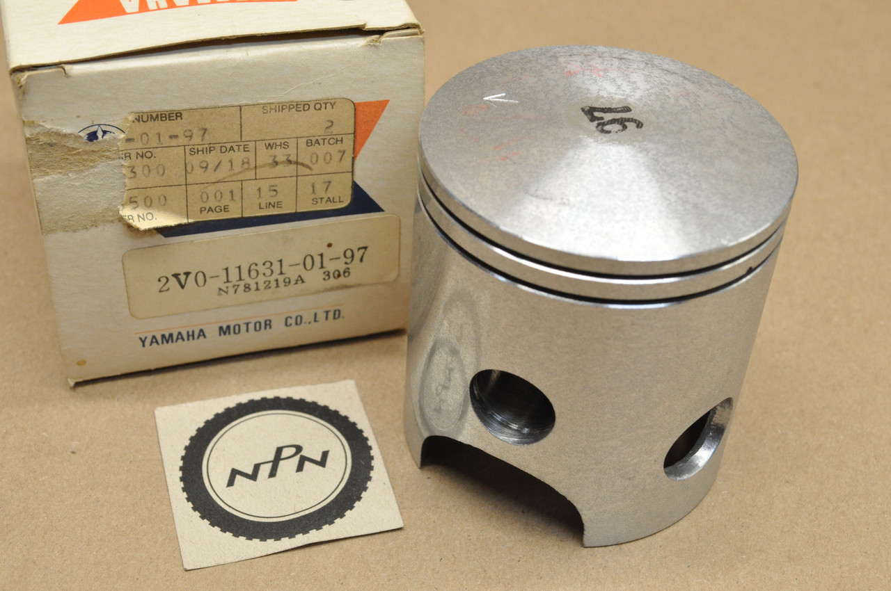 NOS Yamaha 1979 RD400 Standard Size Piston 2V0-11631-01-97