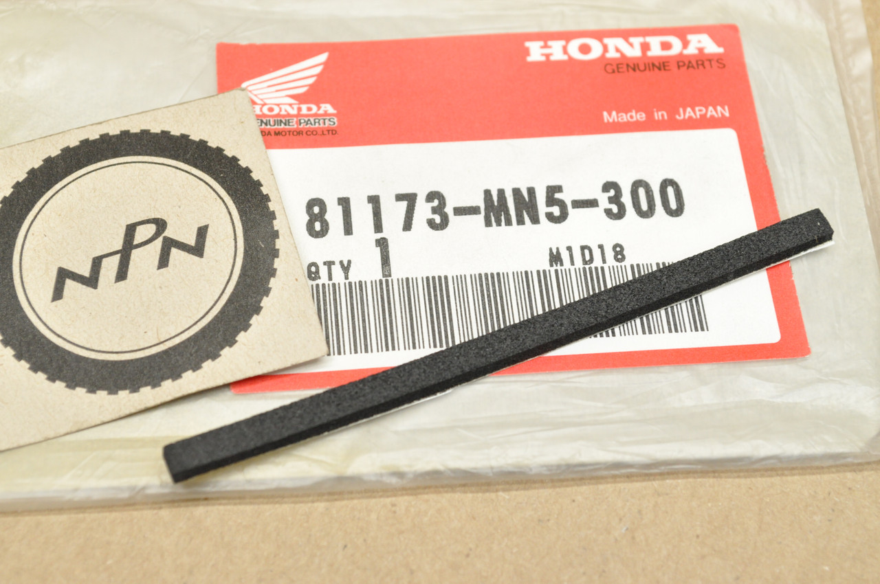 NOS Honda 1988-00 GL1500 Gold Wing Trunk Box Pocket Seal Rubber A 81173-MN5-300