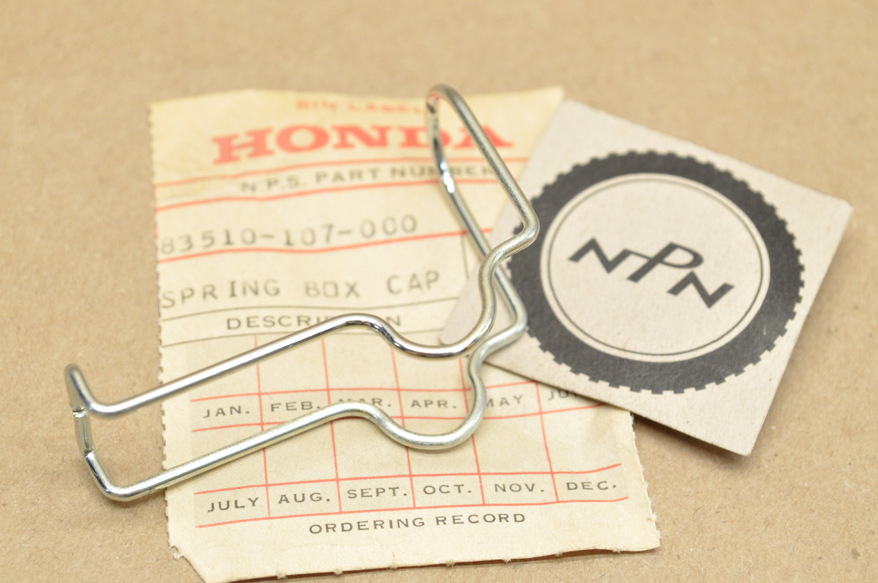 NOS Honda CB100 CB125 CL100 CL125 SL100 SL125 XL100 Tool Box Cap Lid Spring 83510-107-000