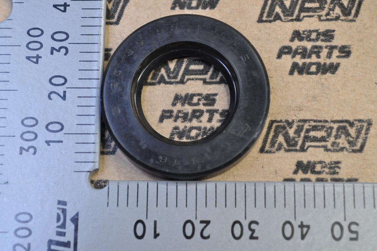 NOS Honda CA175 CB160 CB175 CL160 CL175 SL175 Points Base Oil Seal 91204-216-000