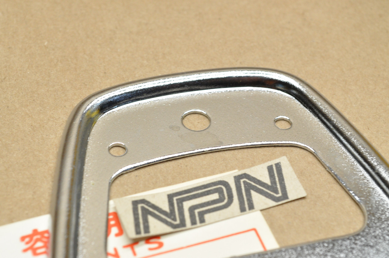 NOS Honda C70 K1 CT90 K4-K5 SL100 K2 SL125 K1 Reflector Stay Plate 33749-092-670