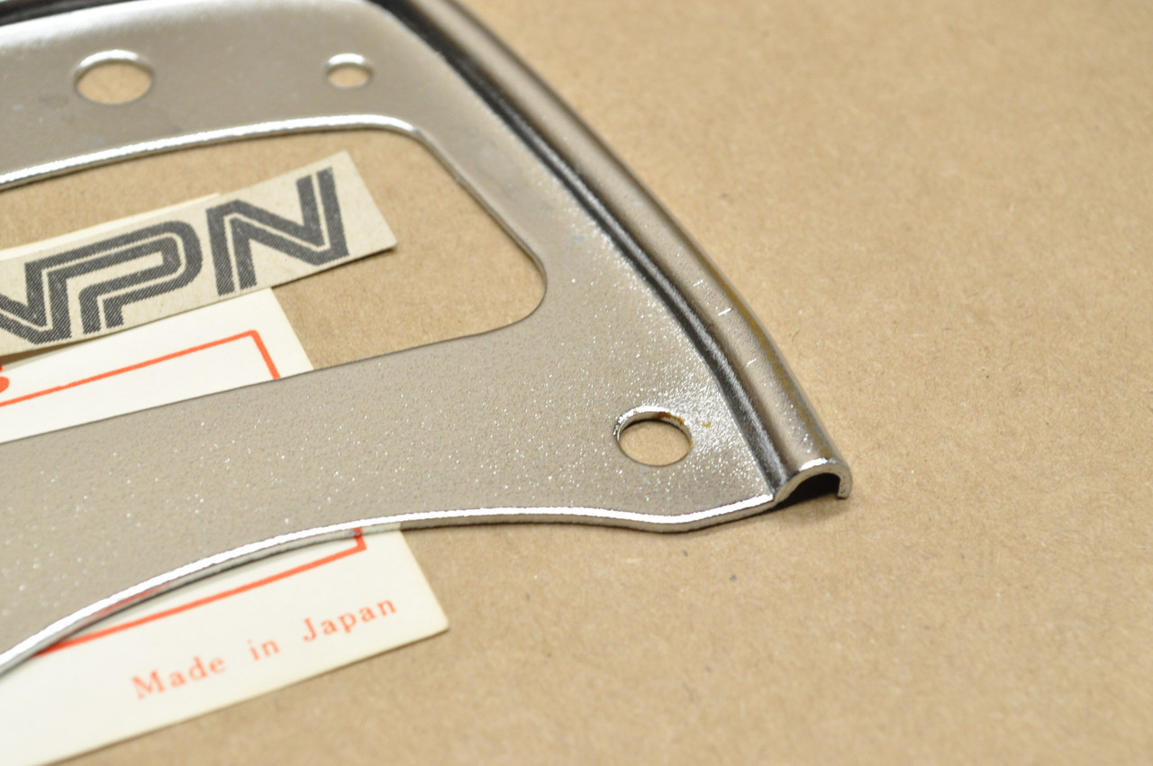 NOS Honda C70 K1 CT90 K4-K5 SL100 K2 SL125 K1 Reflector Stay Plate 33749-092-670