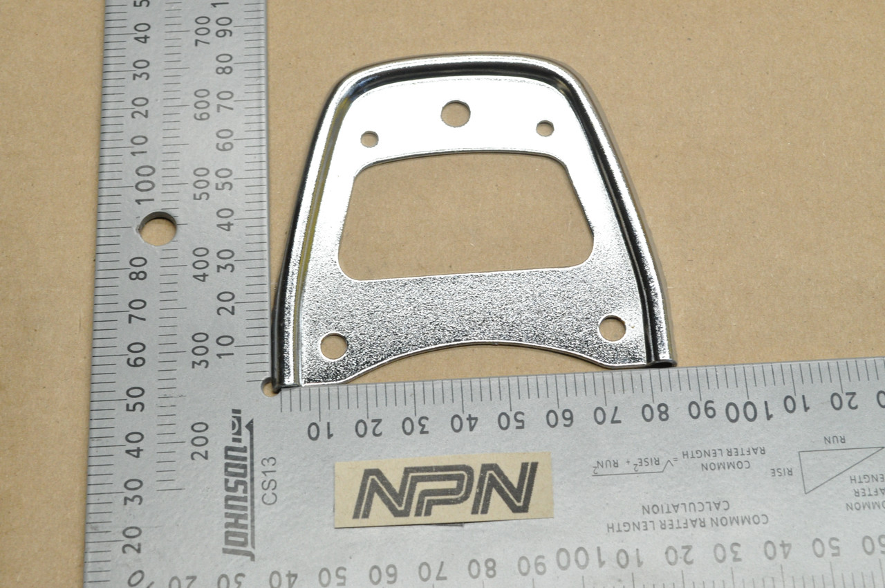 NOS Honda C70 K1 CT90 K4-K5 SL100 K2 SL125 K1 Reflector Stay Plate 33749-092-670