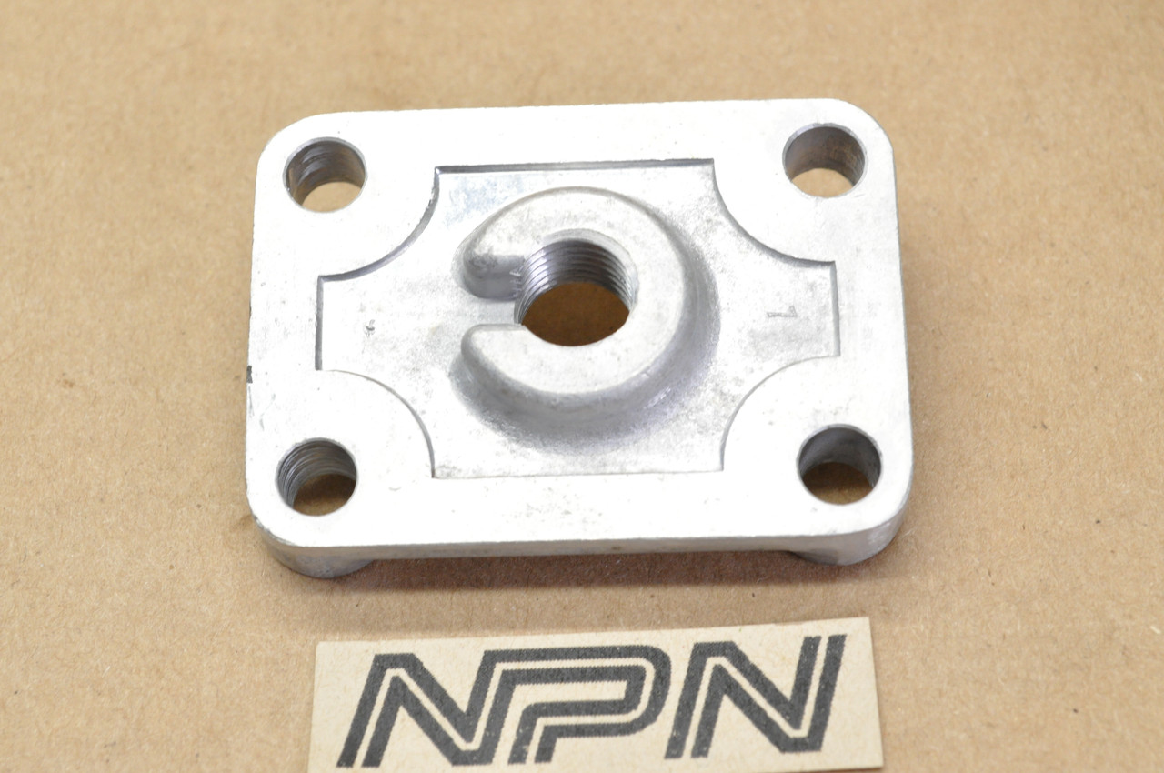 NOS Honda C200 CA200 CT200 Oil Strainer Cover 15416-030-000