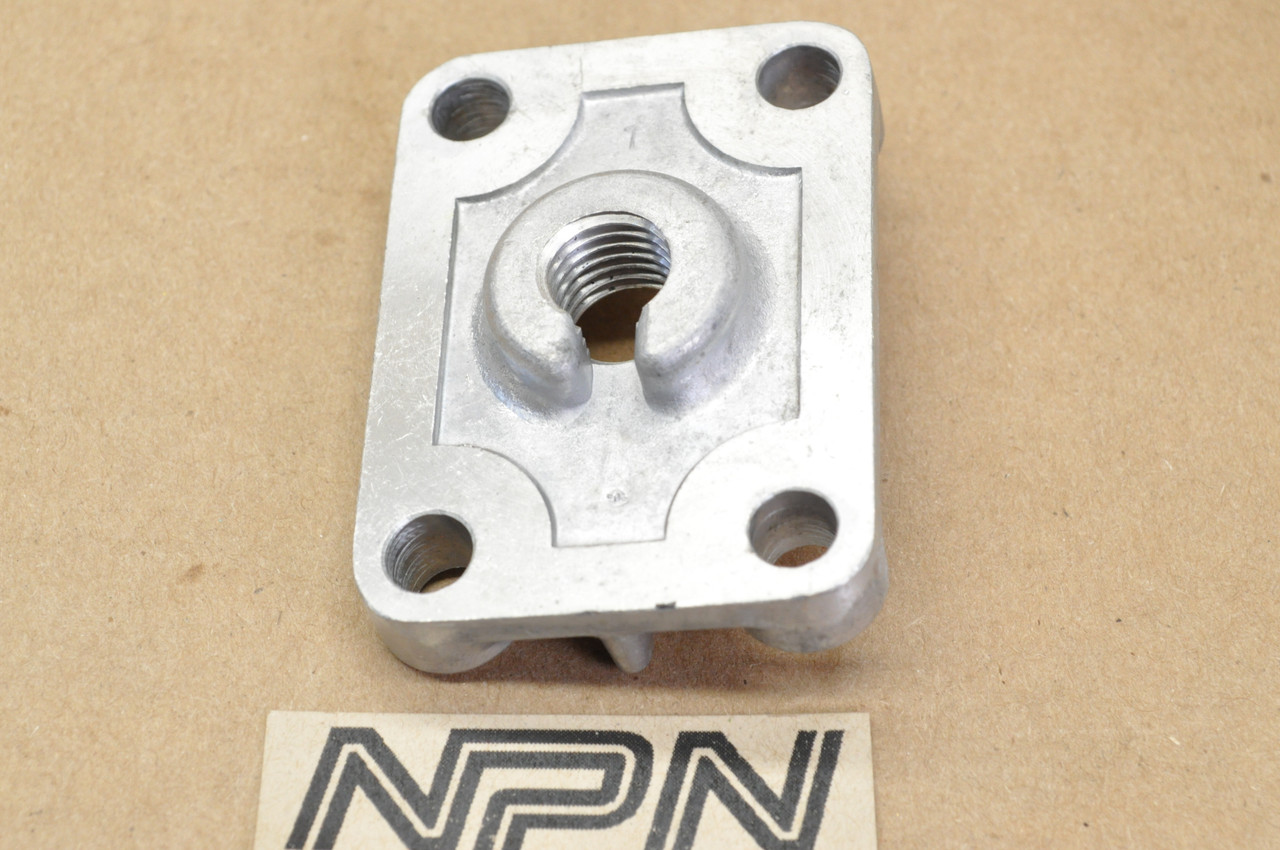 NOS Honda C200 CA200 CT200 Oil Strainer Cover 15416-030-000