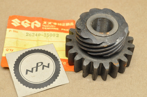 NOS Suzuki 1968-75 T500 Kick Starter Drive Gear 20T 26240-15002