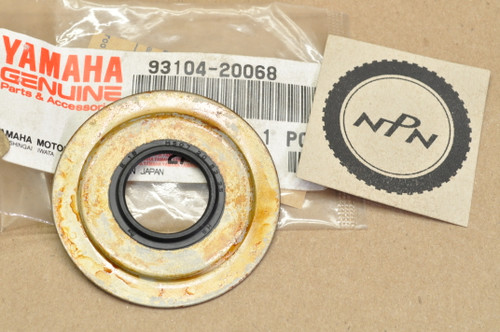 NOS Yamaha YFM350 YFM400 XV750 Virago XV920 Oil Seal 93104-20068