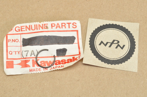 NOS Kawasaki KLF110 Mojave KLT110 Piston Pin Snap Ring 92033-1072