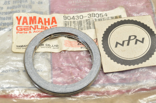 NOS Yamaha SR500 TT500 TX650 XS1 XS2 XS650 XT500 YFM350 Gasket 90430-38054