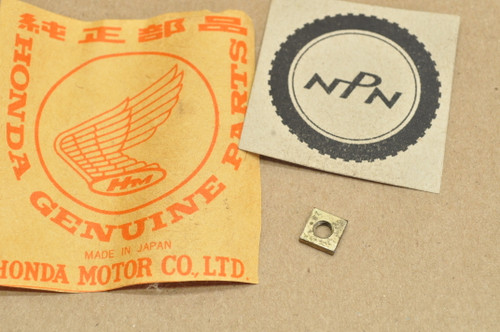 NOS Honda ATC110 ATC250 CB450 CB750 CB900 CBX FL250 GL1000 XL125 XL200 XL250 Headlight Adjusting Nut 33117-001-023