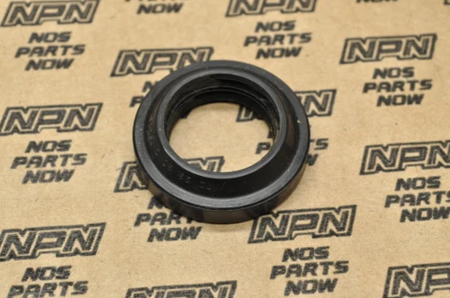 NOS Honda C200 CA200 CB125 S CM91 CT200 CT90 Front Wheel Oil Seal 91252-030-000