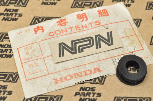 NOS Honda CB350 CB450 CB750 CL350 CL450 SL350 Chain Guard Rubber 40513-310-000