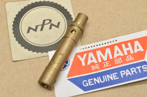 NOS Yamaha 159 Series Mikuni Carburetor R-0 Main Nozzle 239-14141-60