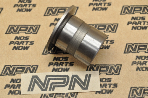 NOS Yamaha DT1 DT2 DT250 DT400 MX250 MX360 RT1 RT2 RT3 SC500 Collar 90387-17450