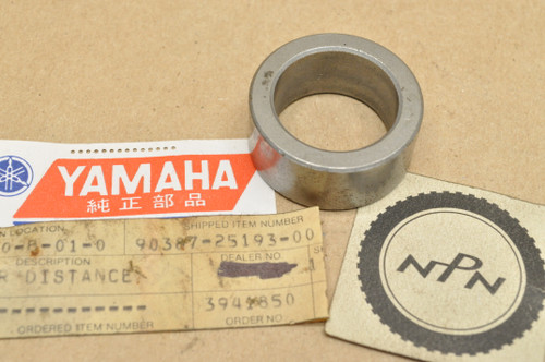 NOS Yamaha DT1 DT400 IT400 MX250 RT1 TX500 XS500 YZ250 YZ400 Collar 90387-25193