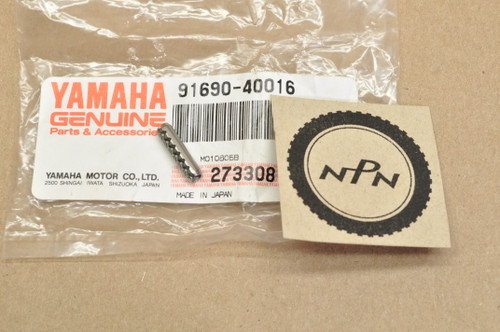 NOS Yamaha TX650 XS1 XS2 Spring Pin 91690-40016