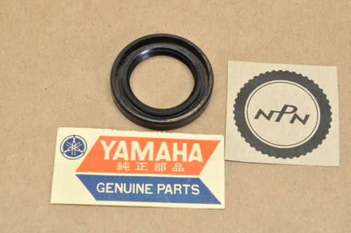 NOS Yamaha TZ125 XJ1100 XS1100 XS850 Wheel Oil Seal 93102-25360