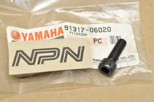 NOS Yamaha FJ1200 FZ600 IT465 IT490 TT600 TY350 XS400 YTM200 YZ250 YZ490 Bolt 91317-06020