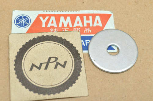 NOS Yamaha DT250 DT400 MX100 RD200 TZ250 XJ900 XS400 YTM200 YZ80 Washer 90201-06074