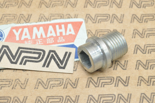 NOS Yamaha TX500 XS500 YFM250 YFU1 Straight Screw Plug 90340-16019