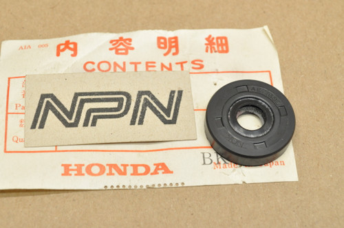 NOS Honda XL175 K0-1978 Clutch Lifter Rod Oil Seal 8x25x6 91203-362-005