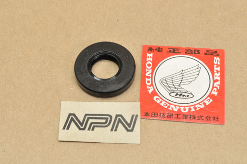 NOS Honda C100 C102 C110 C200 CL90 CT200 CT90 S65 S90 Oil Seal 91254-001-000