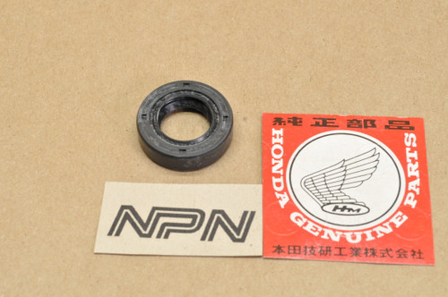 NOS Honda Oil Seal 17 x 30 x 8 91252-719-003