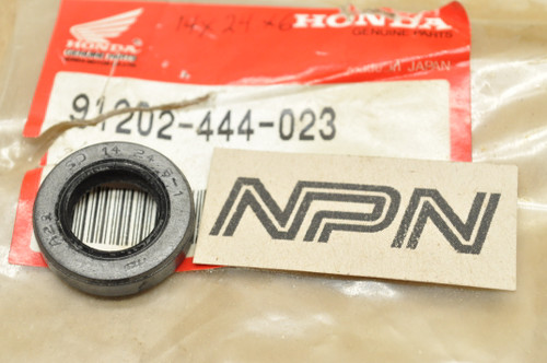 NOS Honda ATC250 CR250 FL400 GL1100 TRX350 VF700 VT500 Oil Seal 91202-444-023