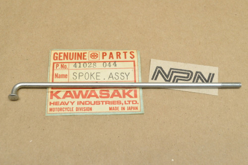 NOS Kawasaki A1 A7 KH250 KZ400 KZ440 S1 S2 Mach Wheel Outer Spoke 41028-044