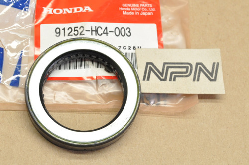 NOS Honda TRX300 TRX300 FW Fourtrax Drive Gear Dust Seal 91252-HC4-003