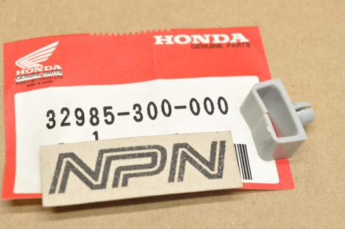 NOS Honda CB350 CB450 CB750 CL450 MT125 SL350 XR500 Grommet 32985-300-000