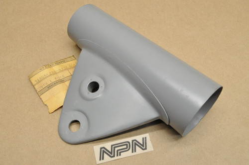 NOS Honda CB450 Left Front Fork Ear Cover Head Light Mount Bracket 51606-292-670 Z