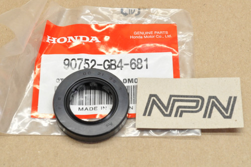 NOS Honda 1982-83 C70 1986-87 TRX250 R Oil Seal 90752-GB4-681