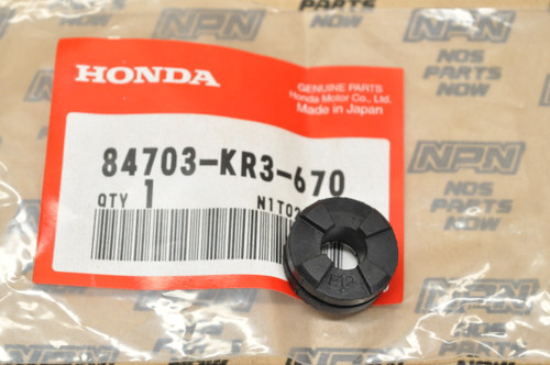 NOS Honda CMX250 C CMX450 C Rebel Tail Light Mount Rubber 84703-KR3-670