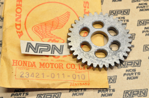 NOS Honda CA110 C110 Transmission Counter Shaft Low Gear C 33T 23421-011-010
