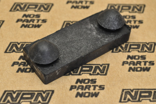 NOS Honda CB350 CB750 CL360 GL1200 SL350 XL500 XR100 Seat Rubber 77204-312-000