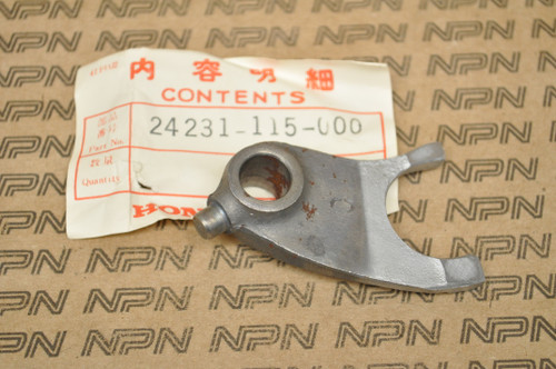NOS Honda XL75 XL80 XL100 XR100 XR75 XR80 Center Gear Shift Fork 24231-115-000
