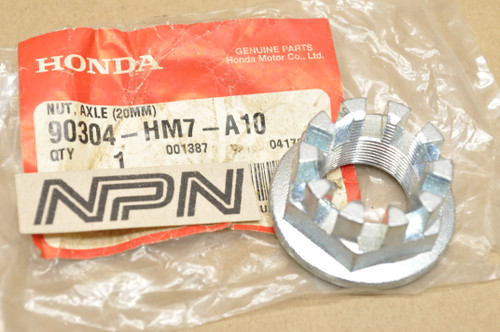 NOS Honda TRX250 TRX350 TRX400 Fourtrax Recon Foreman Axle Nut 90304-HM7-A10