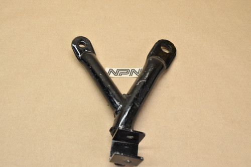 NOS Honda CL160 Left Foot Peg Arm Mount Bracket 50721-223-000 B