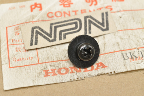 NOS Honda 1984 TRX200 1985-87 TRX250 Fuel Tank Cover Screw Washer 90110-VM5-000