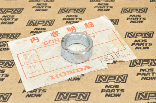 NOS Honda C100 C102 C105 T C110 Rear Axle Sleeve Collar 42304-001-010