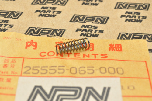 NOS Honda ATC70 C70 CL70 CT70 SL70 TRX70 XR70 Z50 Oil Guide Spring 25555-065-000
