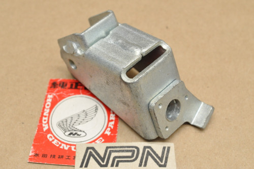 NOS Honda CL360 Left Foot Rest Peg Pillion Step Bar Mount Bracket 50721-370-000