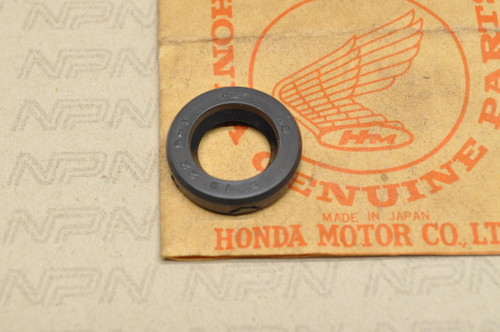 NOS Honda ATC110 CT110 Trail 110 CT90 SL90 Oil Seal 30362-028-000